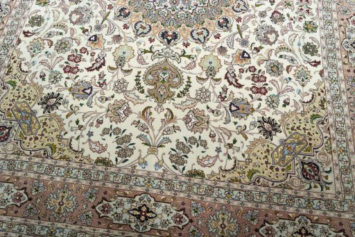 Close-up detail of 2000s Tabriz 50/60/70 Raj rug from Iran / Persia showing Cork weave