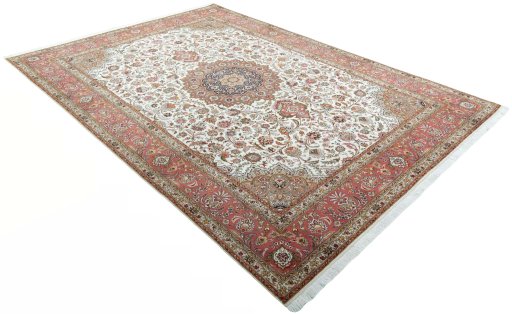 Close-up detail of 2000s Tabriz 50/60/70 Raj rug from Iran / Persia showing Cork weave