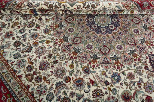 Close-up detail of 2000s Tabriz 50/60/70 Raj rug from Iran / Persia showing Cork weave