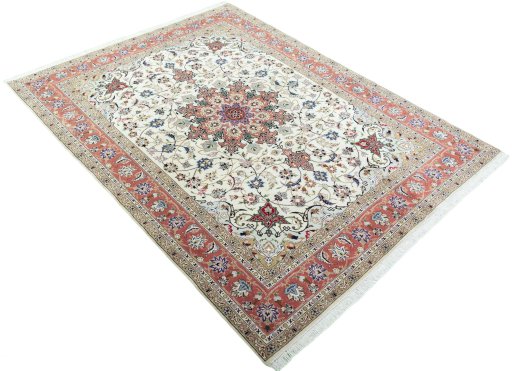 Close-up detail of New Tabriz 50/60/70 Raj rug from Iran / Persia showing Cork weave