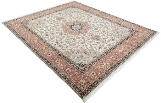 Close-up detail of 2000s Tabriz 50/60/70 Raj rug from Iran / Persia showing Cork weave
