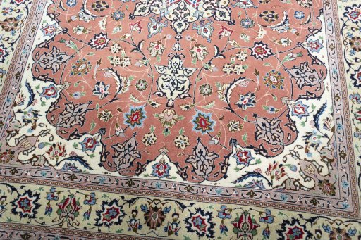 Close-up detail of New Tabriz 50/60/70 Raj rug from Iran / Persia showing Cork weave