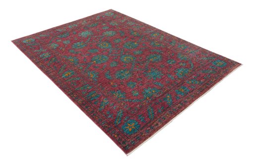 Corner detail of New Farahan rug showing border pattern and Wool pile