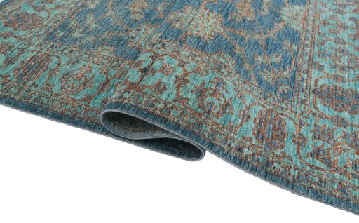 Close-up detail of New Farahan rug from Pakistan showing Wool weave