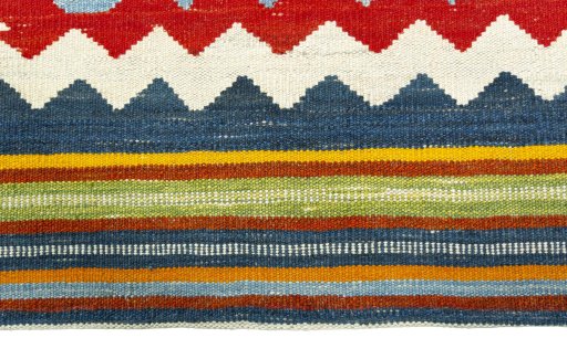 Central medallion detail of New Kilim Sofre rug from Turkey