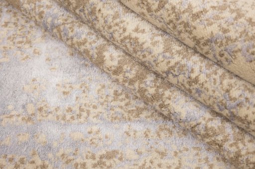 Corner detail of New Organic rug showing border pattern and Wool pile