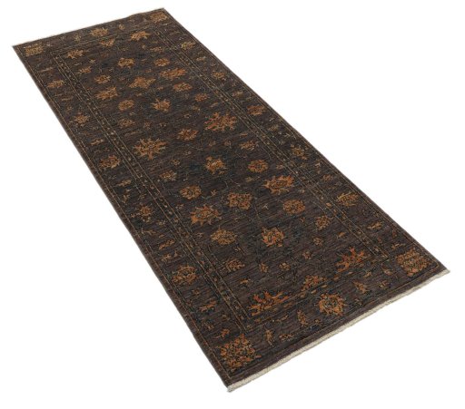 Corner detail of New Farahan rug showing border pattern and Wool pile