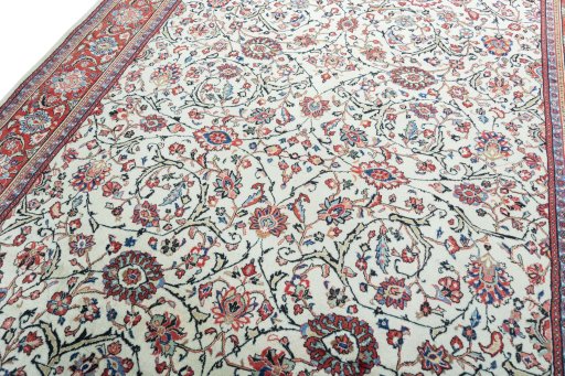 Backside of handmade 1970s Sarough rug showing knot structure and weave density