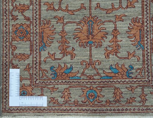 Corner detail of New Farahan rug showing border pattern and Wool pile