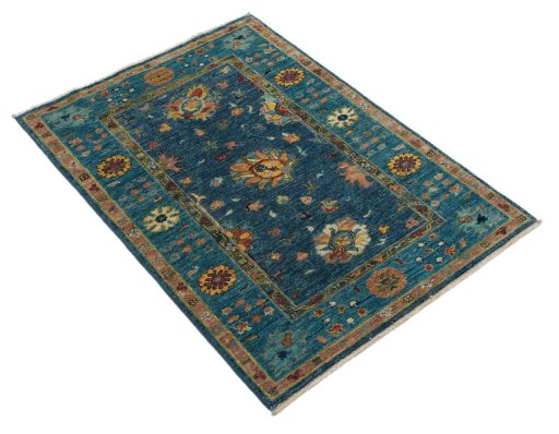 Corner detail of New Farahan rug showing border pattern and Wool pile