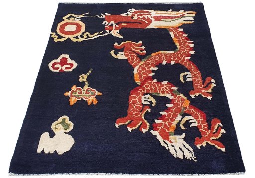 Corner detail of New Morocco rug showing border pattern and Wool pile