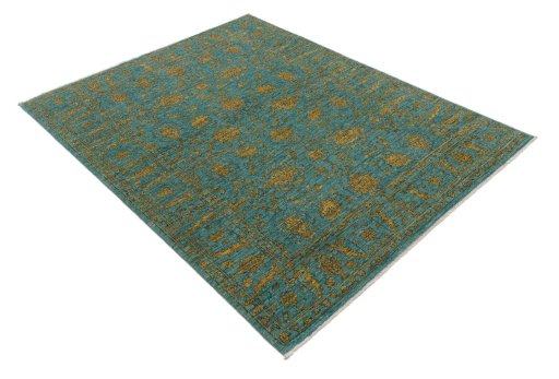 Corner detail of New Farahan rug showing border pattern and Wool pile