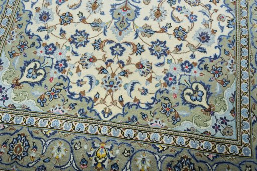 Close-up detail of 2000s Kashan rug from Iran / Persia showing Wool weave