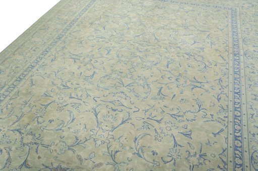 Backside of handmade 1970s Vintage rug showing knot structure and weave density