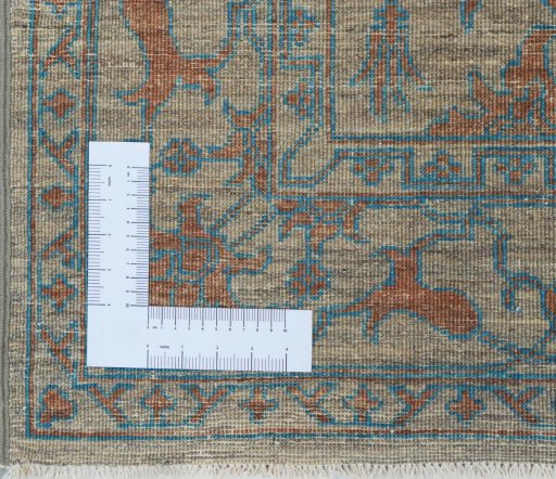 Corner detail of New Farahan rug showing border pattern and Wool pile