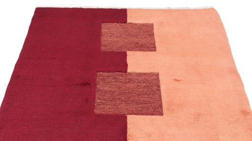 Surface texture of 1980s Kilim Gabbeh rug with natural Wool and intricate pattern