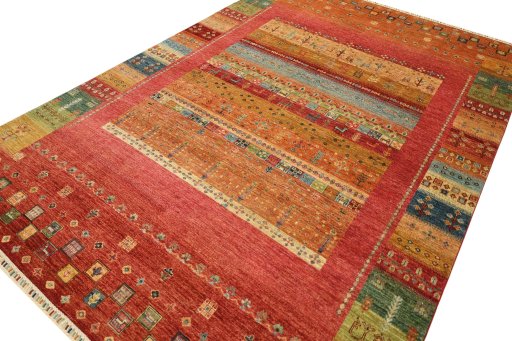 Central medallion detail of New Persian Gabbeh rug from Pakistan