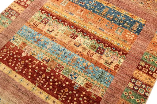 Central medallion detail of New Persian Gabbeh rug from Pakistan