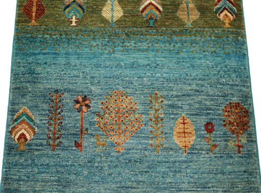 Central medallion detail of New Persian Gabbeh rug from Pakistan