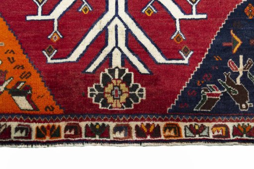 Central medallion detail of 2000s Persian Gabbeh rug from Iran / Persia