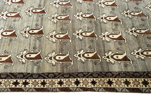 Central medallion detail of 2000s Persian Gabbeh rug from Iran / Persia