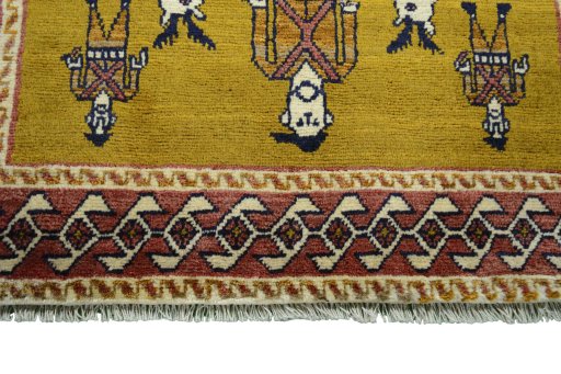 Central medallion detail of 2000s Persian Gabbeh rug from Iran / Persia