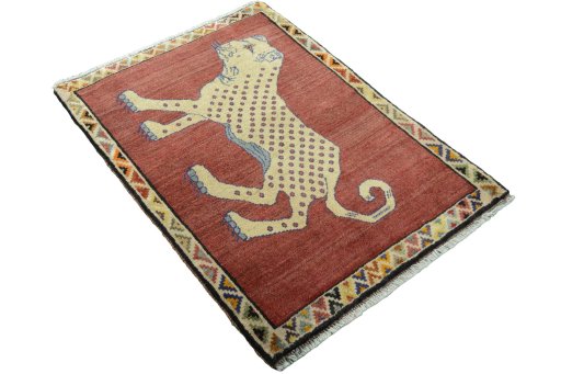 Close-up detail of Unknown Persian Gabbeh rug from Iran / Persia showing Wool weave