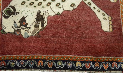 Central medallion detail of 2000s Persian Gabbeh rug from Iran / Persia