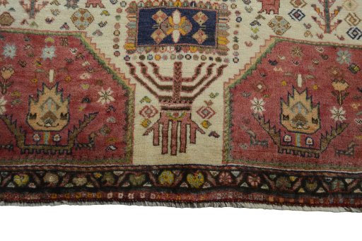 Central medallion detail of 2000s Persian Gabbeh rug from Iran / Persia