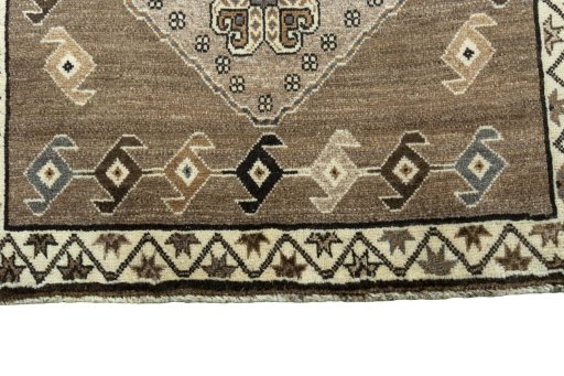Central medallion detail of 2000s Persian Gabbeh rug from Iran / Persia