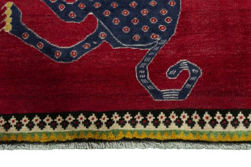 Central medallion detail of 2000s Persian Gabbeh rug from Iran / Persia