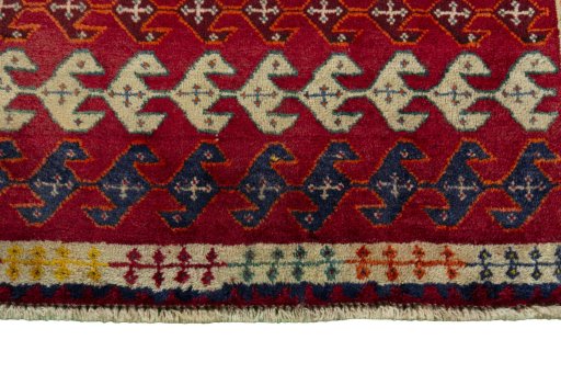 Central medallion detail of 2000s Persian Gabbeh rug from Iran / Persia