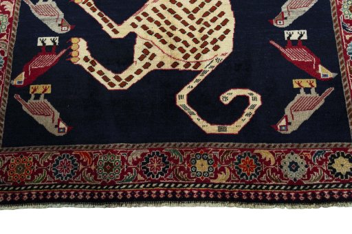 Central medallion detail of 2000s Persian Gabbeh rug from Iran / Persia