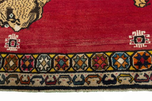Central medallion detail of 2000s Persian Gabbeh rug from Iran / Persia
