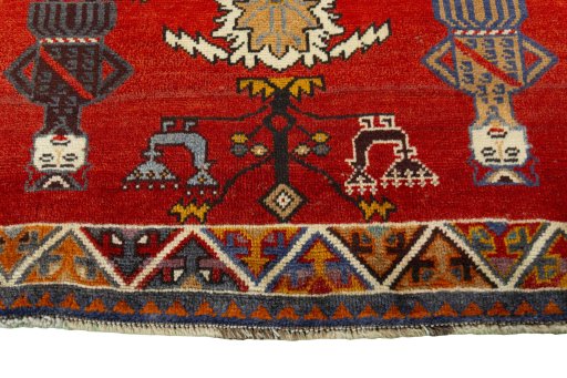 Central medallion detail of 2000s Persian Gabbeh rug from Iran / Persia