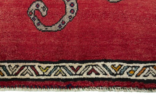 Central medallion detail of 2000s Persian Gabbeh rug from Iran / Persia