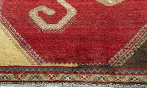 Central medallion detail of 2000s Persian Gabbeh rug from Iran / Persia