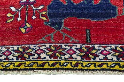 Central medallion detail of 2000s Persian Gabbeh rug from Iran / Persia