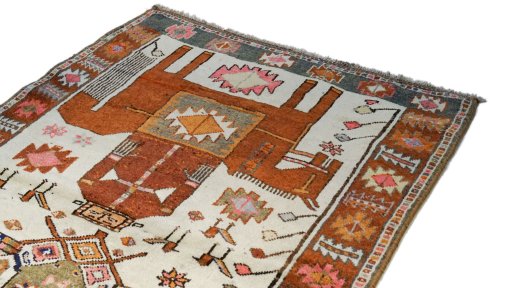 Surface texture of 1920s Persian Gabbeh rug with natural Wool and intricate pattern