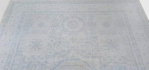 Backside of handmade New Mamluk rug showing knot structure and weave density