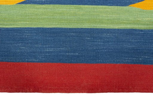 Central medallion detail of New Kilim Sofre rug from Turkey