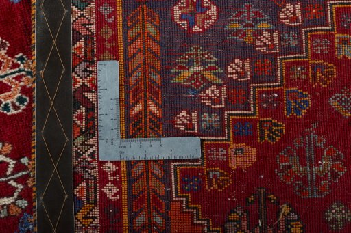 Close-up detail of 2000s Shiraz rug from Iran / Persia showing Wool weave