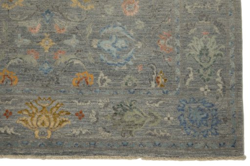 Full view of New Mahli rug from Pakistan, 246 × 170 cm in Gray tones