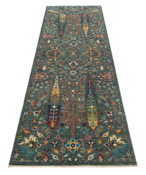 Surface texture of New Haj-jalili rug with natural Wool and intricate pattern