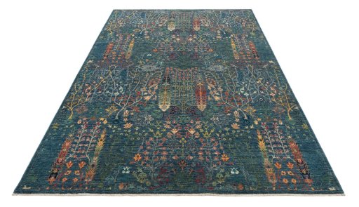 Surface texture of New Haj-jalili rug with natural Wool and intricate pattern