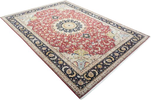 Close-up detail of 2000s Tabriz 50/60/70 Raj rug from Iran / Persia showing Cork weave