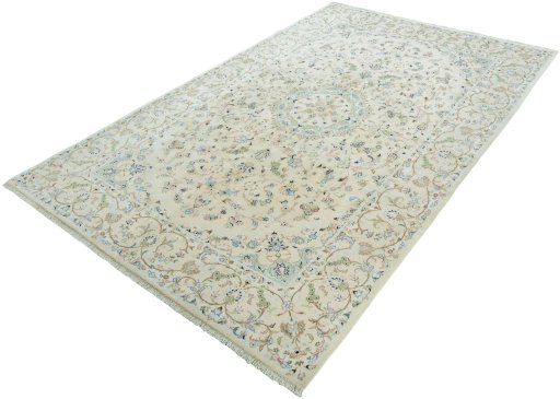 Corner detail of New Kashan rug showing border pattern and Wool pile