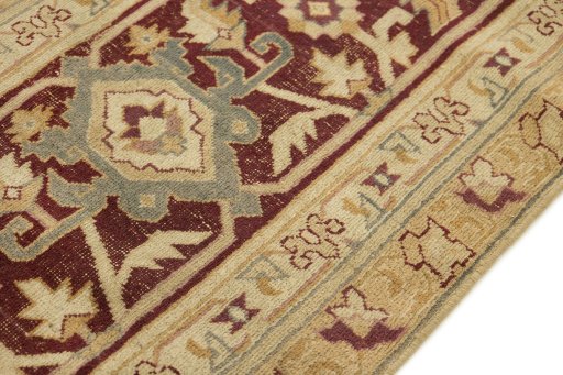 Close-up detail of 1900s Amritsar rug from India showing Wool weave