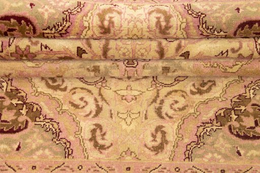 Corner detail of 1920s Amritsar rug showing border pattern and Wool pile