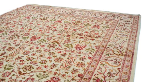 Surface texture of 1990s Jaipur rug with natural Wool and intricate pattern